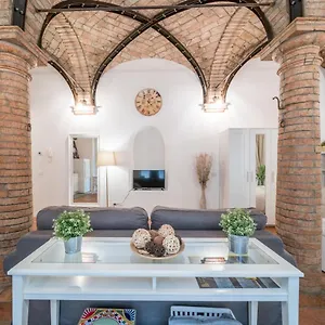 lovely-loft-in-reggio-emilia.emilia-romagnahotels.net/