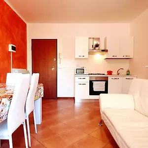 guest-holiday-filangieri-2.emilia-romagnahotels.net/